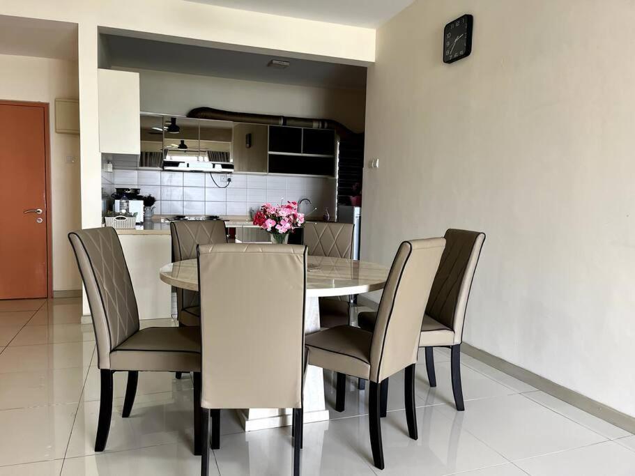 Homestay Ttdi Adina 710 Shah Alam,Sek 13,Msu,3Bedroooms Buitenkant foto